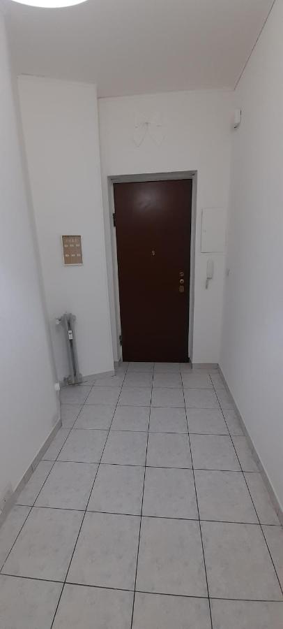 Bellissimo Alloggio Vicino Alla Metro Bengasi,Lino House Turim Exterior foto